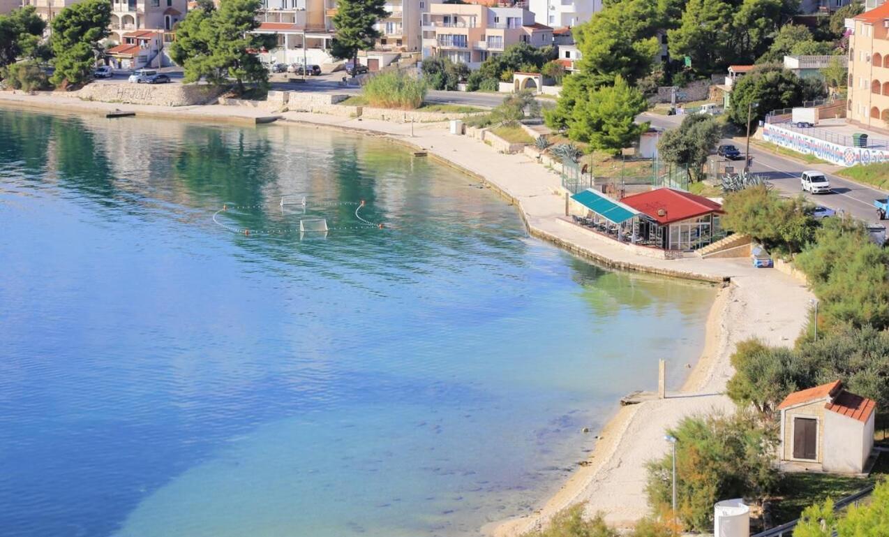 Apartmani Ines Marina Exterior photo